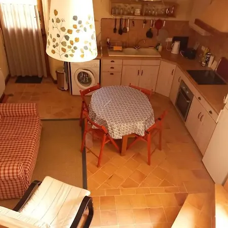Gite Atypique Dans Une Maison Du 18Eme Siecle Argeliers Extérieur photo